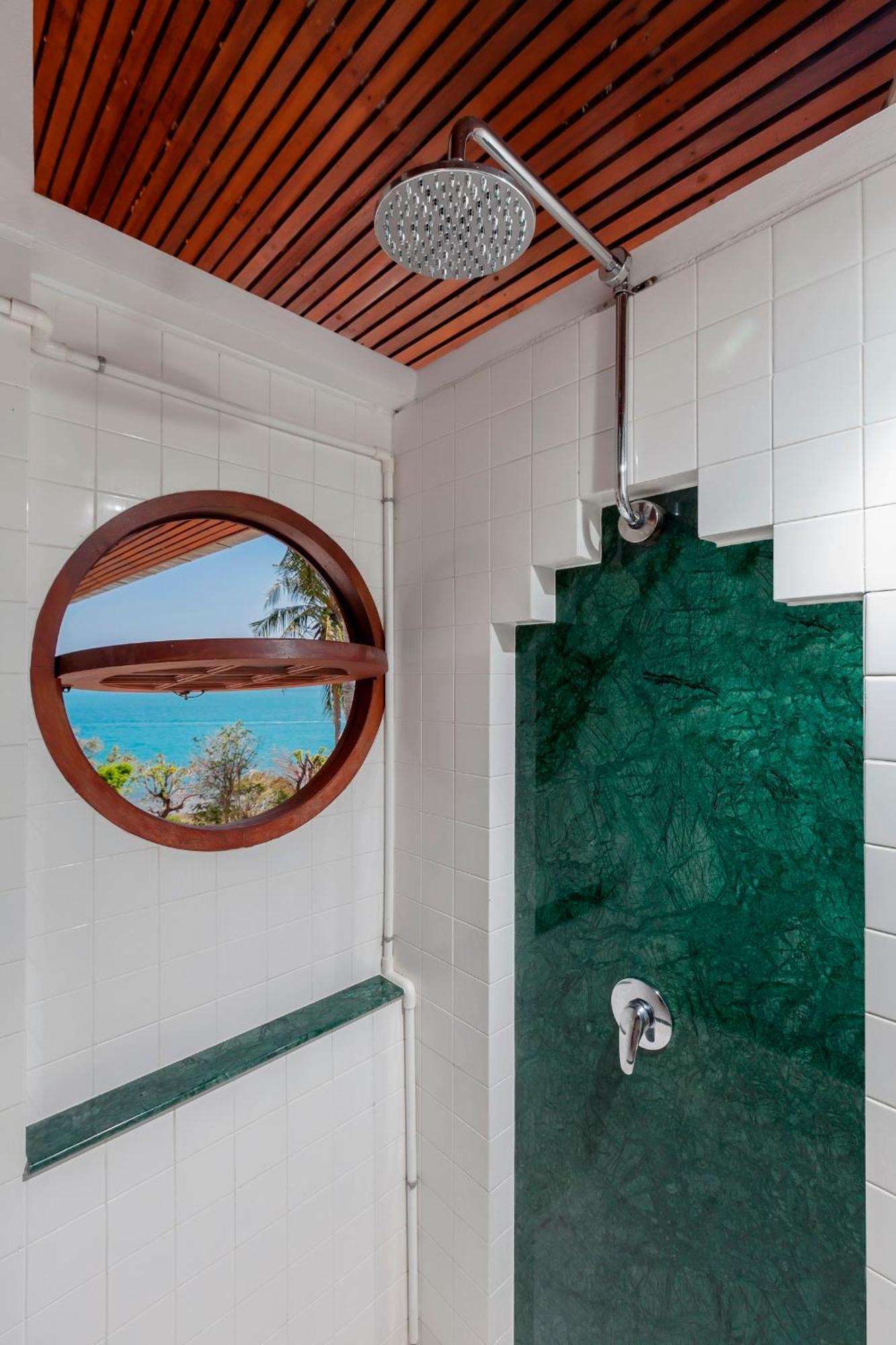 Baan Khunying - Secluded Phuket Beachfront Villa Rawai Exterior photo