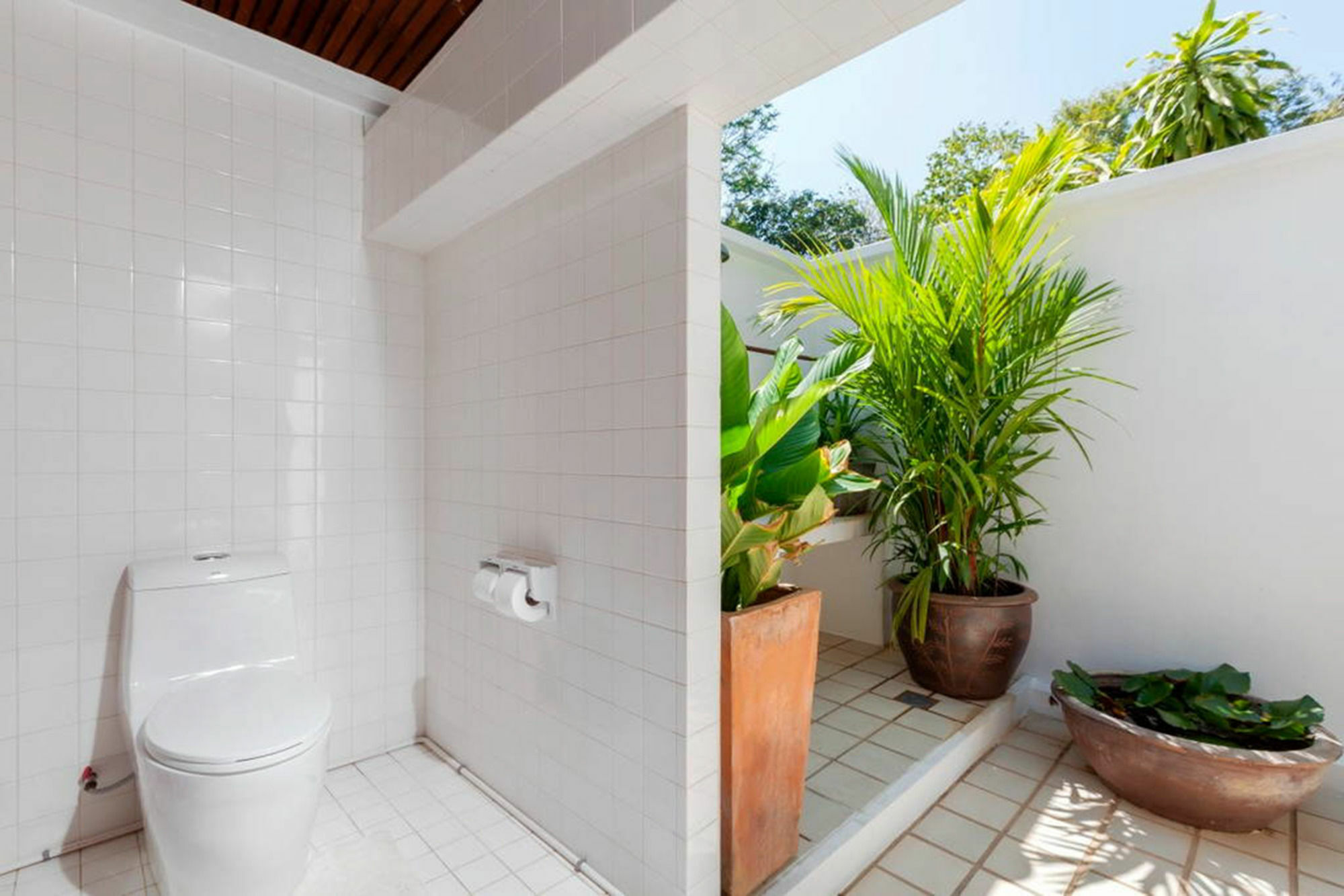 Baan Khunying - Secluded Phuket Beachfront Villa Rawai Exterior photo